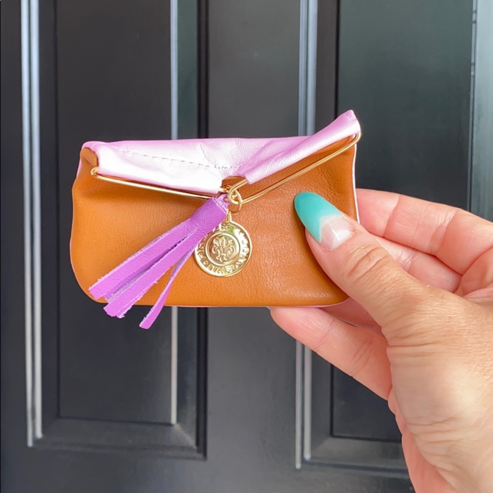 Lilac and tan leather coin purse - Picture 13 of 14